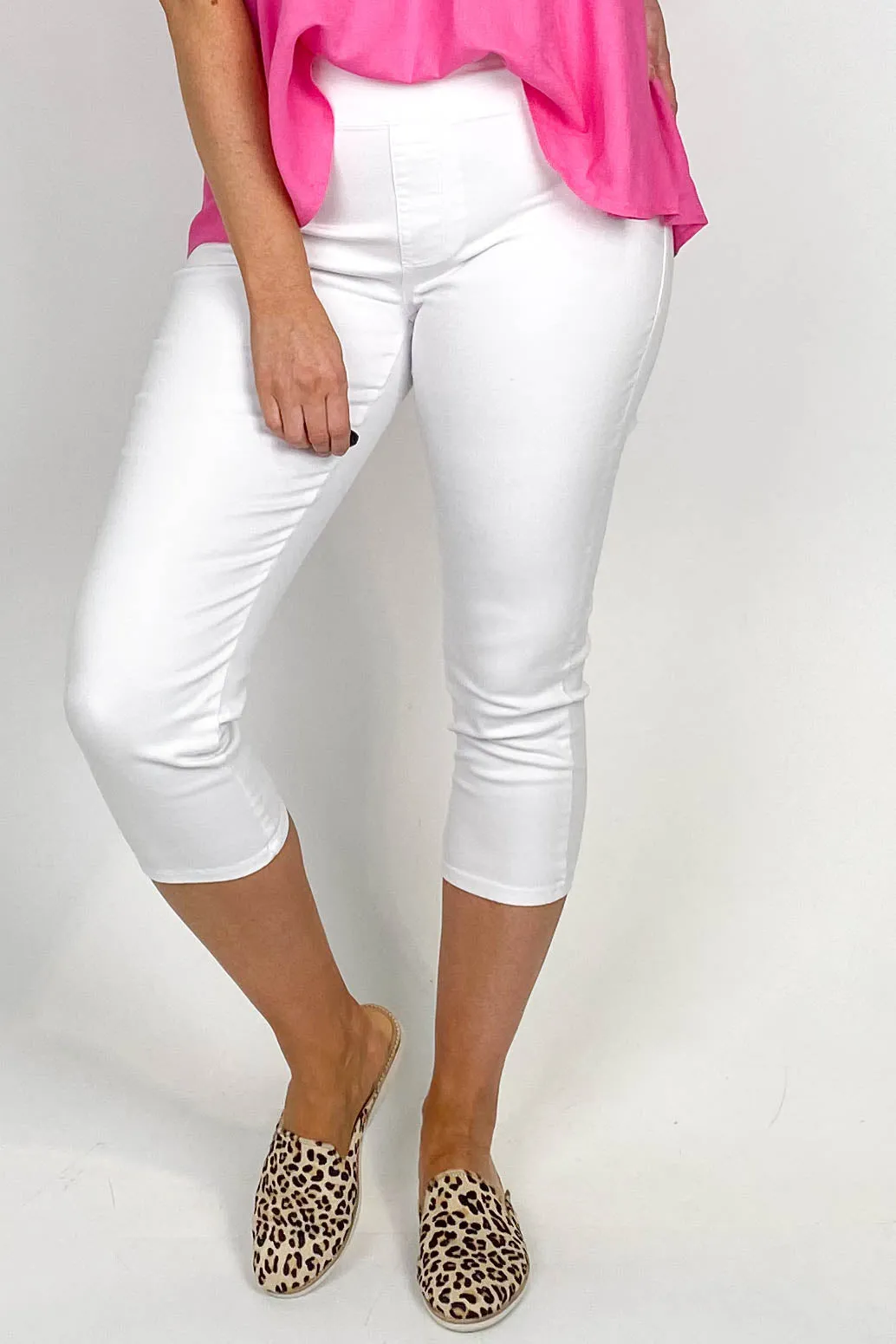 Betty Basics Masie Capri Jean White