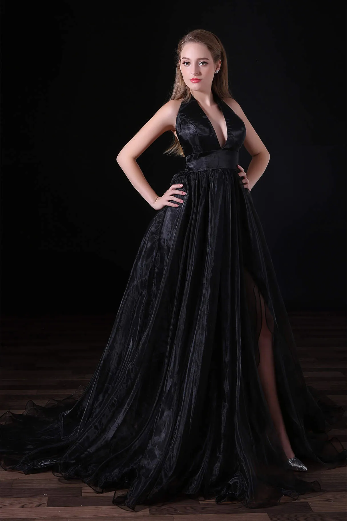 Black Halter Deep V neck Backless Tulle Floro Length Prom Dresses